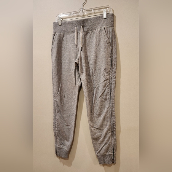 LULULEMOM - Cozy Gray Jogger Pants - Picture 1 of 6